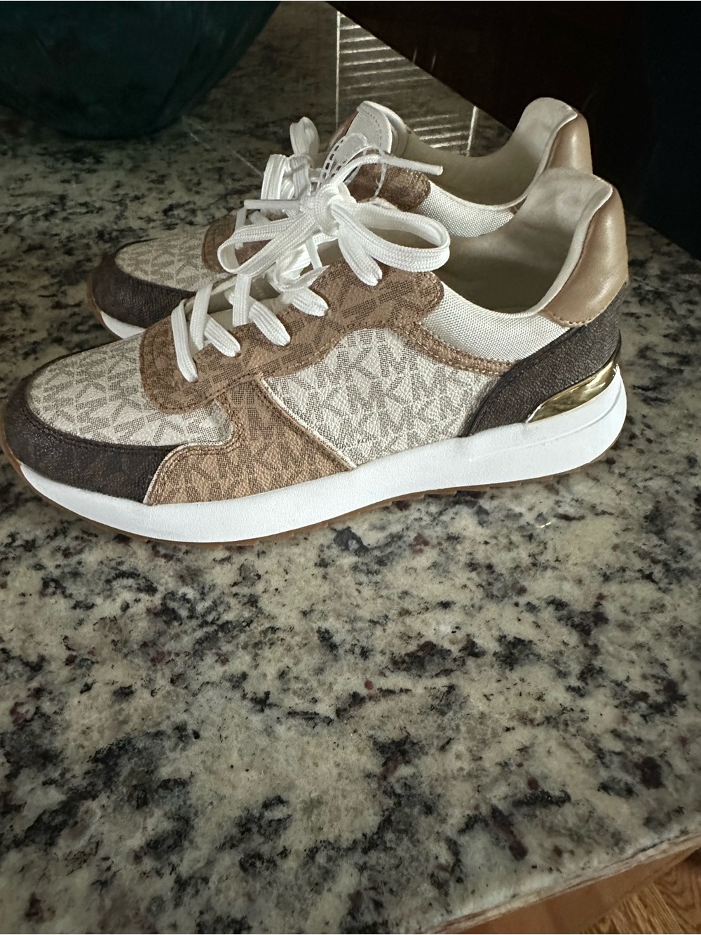 Women’s Michael Kors “MK” Beige and Brown Logo Runner Sneakers New!!! Size 7